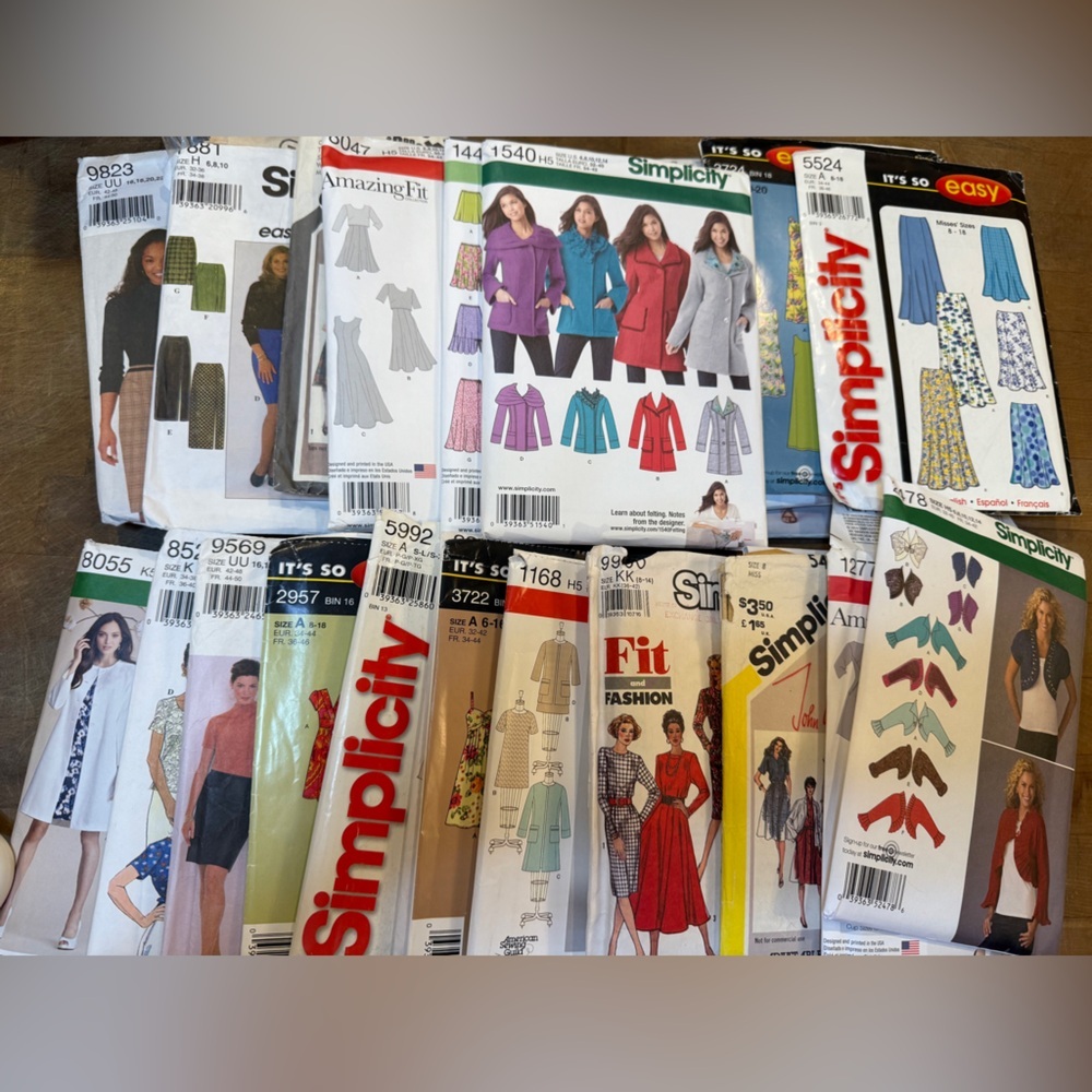 22 Vintage Simplicity Sewing Pattern Women’s Homemade Clothing